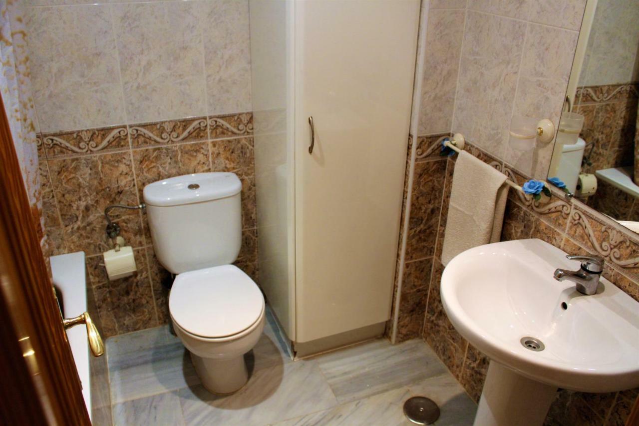 Puerta Del Mar Apartment Almuñécar Екстериор снимка
